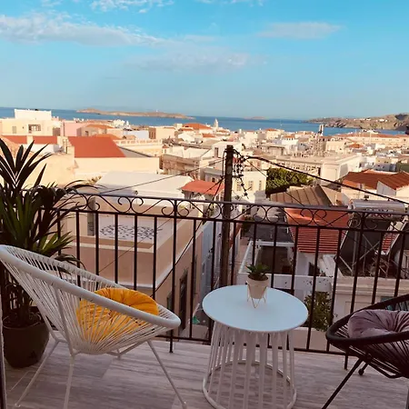 Caesar Deluxe Apartment In Ermoupoli Exterior photo