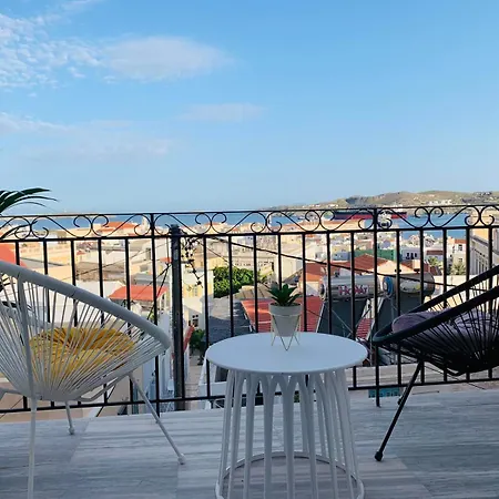 Caesar Deluxe Apartment In Ermoupoli Exterior photo